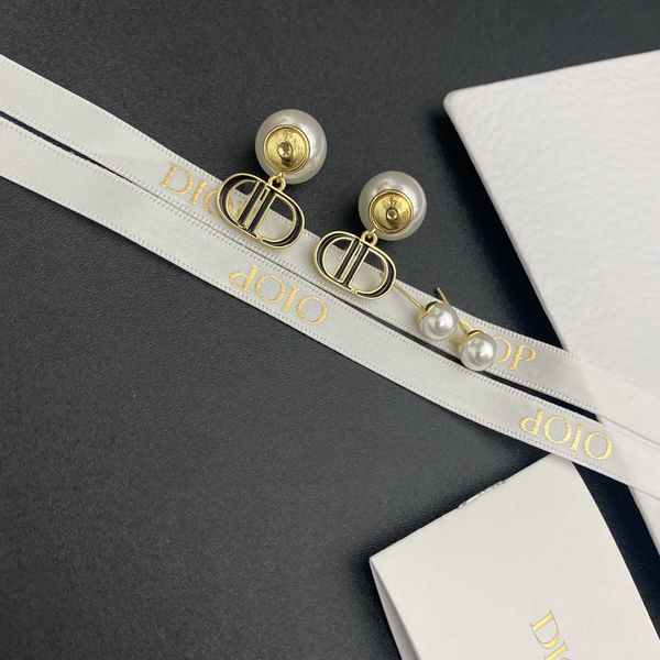 designer jewelry s925 silver needle family cd letter pearl fashion trend earrings net red brass, Golden
designer jewelry s925 silver needle family cd letter pearl fashion trend earrings net red brass, Golden