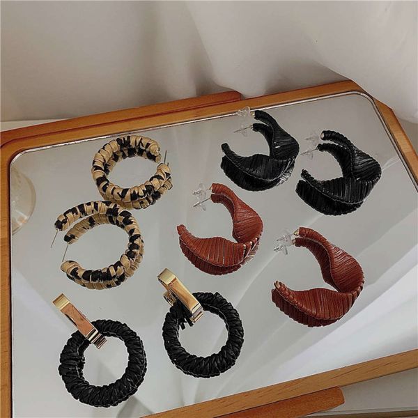 hbp exaggerated personality niche design irregular hand woven women leather earrings fashion, Silver
hbp exaggerated personality niche design irregular hand woven women leather earrings fashion, Silver