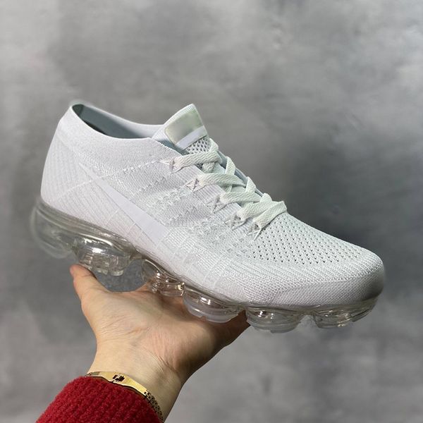 2021 fashion platform men women run shoes skateboard triple black white utility red low mens trainers sports sneakers scarpe chaussures size, White;red
2021 fashion platform men women run shoes skateboard triple black white utility red low mens trainers sports sneakers scarpe chaussures size, White;red