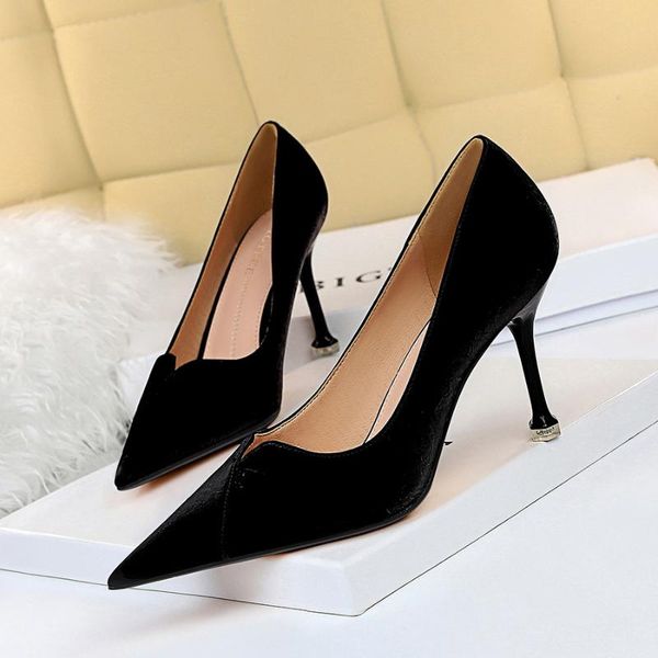 dress shoes korean version simple high heels women's ladies fashion luxury with shallow mouth pointed nightclub thin spring, Black
dress shoes korean version simple high heels women's ladies fashion luxury with shallow mouth pointed nightclub thin spring, Black