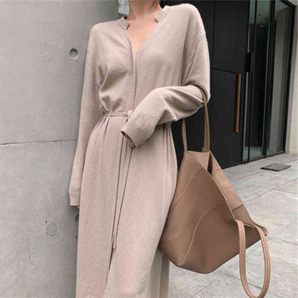 casual dresses vintage women knitted autumn winter brief v-neck warm drawstring lace-up loose midi female sweater 019j, Black;gray
casual dresses vintage women knitted autumn winter brief v-neck warm drawstring lace-up loose midi female sweater 019j, Black;gray