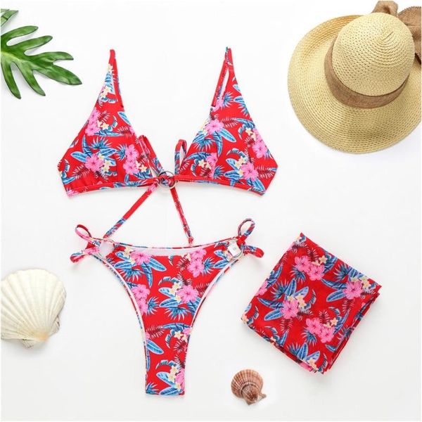 2021 3pcs swimsuit set women vintage floral print triangle bottom bikini o-ring bandage bathing suit with sarong skirt
2021 3pcs swimsuit set women vintage floral print triangle bottom bikini o-ring bandage bathing suit with sarong skirt