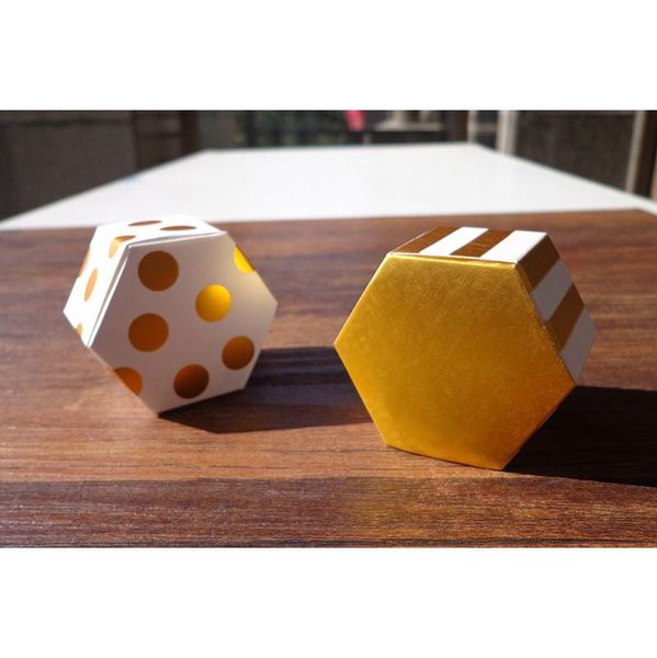 gift wrap spotted gold bronzing color hexagonal wedding chocolate box candy valentine's day baking packaging party decoration
gift wrap spotted gold bronzing color hexagonal wedding chocolate box candy valentine's day baking packaging party decoration