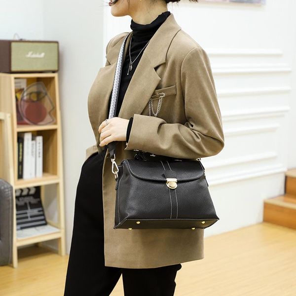 crossbody bags 100% cow leather women's handbag design brand women's shoulder messenger bag bolsos bags for women sac a main
crossbody bags 100% cow leather women's handbag design brand women's shoulder messenger bag bolsos bags for women sac a main