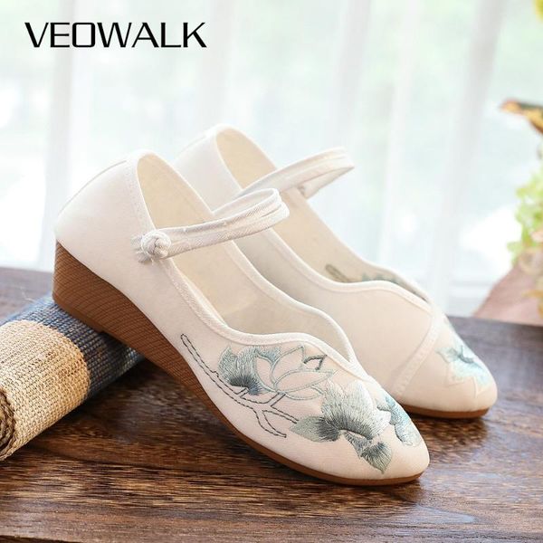 veowalk 4cm heels women cotton fabric wedges chinese flower embroidered pointy toe mary janes pumps comfortable mid heel shoes, Black
veowalk 4cm heels women cotton fabric wedges chinese flower embroidered pointy toe mary janes pumps comfortable mid heel shoes, Black