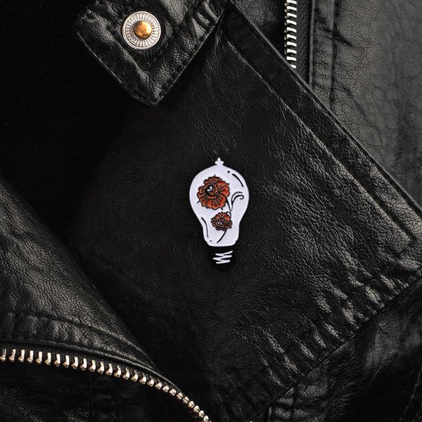 fashion personality design enchanting and bright flowers stand in the light bulb, creative oil dripping brooch, versatile accessories, Gray
fashion personality design enchanting and bright flowers stand in the light bulb, creative oil dripping brooch, versatile accessories, Gray
