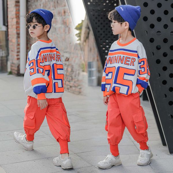 new autumn spring suit and 2021 fashionable foreign sle children's loose tooling boys' leisure two piece set, White
new autumn spring suit and 2021 fashionable foreign sle children's loose tooling boys' leisure two piece set, White