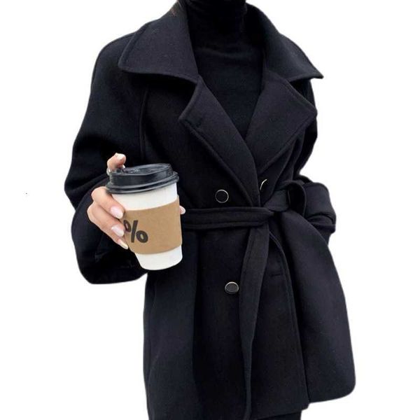 hepburn double-sided cashmere coat women's short 2021 cape tweed autumn and winter small man, Black;brown
hepburn double-sided cashmere coat women's short 2021 cape tweed autumn and winter small man, Black;brown