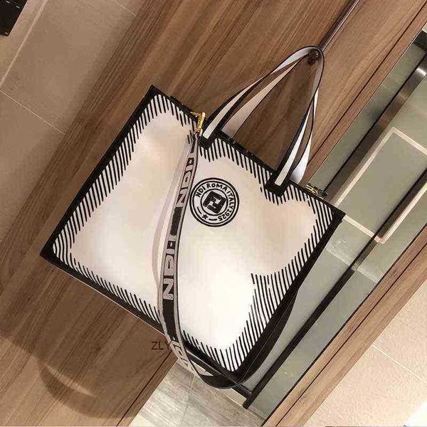 women luxurys designers bags 2021 womens handbags purses designer crossbody wallet bag louisbags_18 leather california sky series cartoon la
women luxurys designers bags 2021 womens handbags purses designer crossbody wallet bag louisbags_18 leather california sky series cartoon la