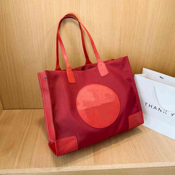 2021 fashion canvas handbag for men and women, high-end tote bag, suitable a various occasions, with great temperament
2021 fashion canvas handbag for men and women, high-end tote bag, suitable a various occasions, with great temperament