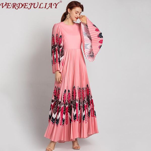 casual dresses verdejuliay elegant pleated vintage women flare full sleeve 2021 spring runway design wheat print big wing maxi dress, Black;gray
casual dresses verdejuliay elegant pleated vintage women flare full sleeve 2021 spring runway design wheat print big wing maxi dress, Black;gray
