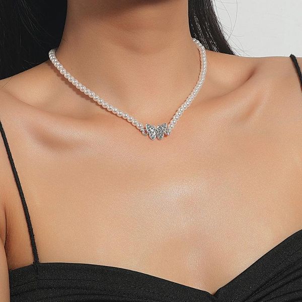 chokers french simple butterfly pendant short necklace sweet zircon exquisite temperament elegant pearl clavicle chains women's jewelry, Golden;silver
chokers french simple butterfly pendant short necklace sweet zircon exquisite temperament elegant pearl clavicle chains women's jewelry, Golden;silver