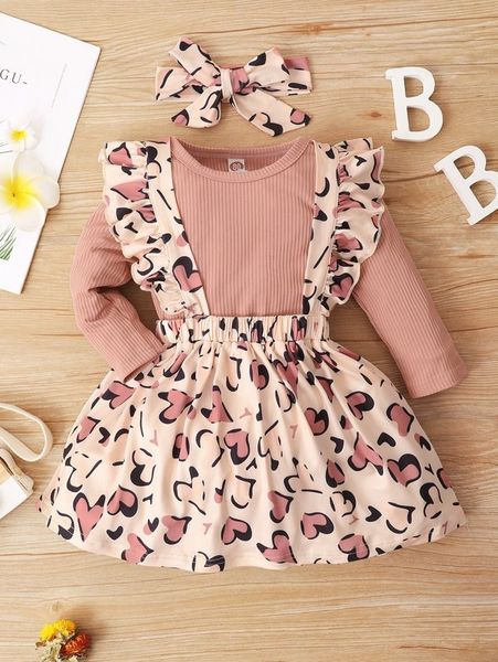 baby solid bodysuit & heart print pinafore skirt & headband she, White
baby solid bodysuit & heart print pinafore skirt & headband she, White