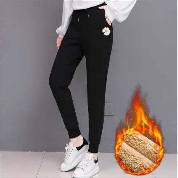 2021 new autunm cashmere hare from veet lamb sweatpant for women thin winter pants 2xpi, Black;white
2021 new autunm cashmere hare from veet lamb sweatpant for women thin winter pants 2xpi, Black;white