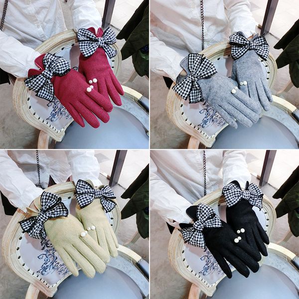 gloves temperament wind thousand bird lattice bow knot pearl ring versatile split fork cashmere thickened finger korean version warm, Blue;gray
gloves temperament wind thousand bird lattice bow knot pearl ring versatile split fork cashmere thickened finger korean version warm, Blue;gray