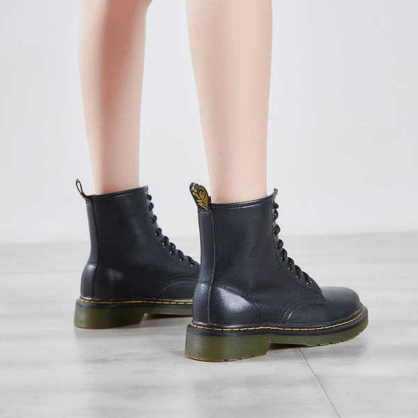 Leather Womens Martin boots female summer autumn lady version 8-hole cowhide mesh breathable waterproof mid-tube boots, Black singel
Leather Womens Martin boots female summer autumn lady version 8-hole cowhide mesh breathable waterproof mid-tube boots, Black singel