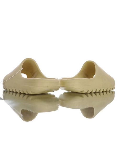 foam runner slippers bone white triple black resin slides sandals men women fashion loafers slipper
foam runner slippers bone white triple black resin slides sandals men women fashion loafers slipper