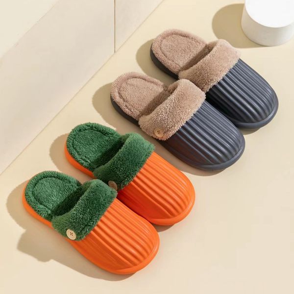 autumn and winter cotton slippers warm shoes buckle thickened autumn two-color splicing home plush, Black
autumn and winter cotton slippers warm shoes buckle thickened autumn two-color splicing home plush, Black