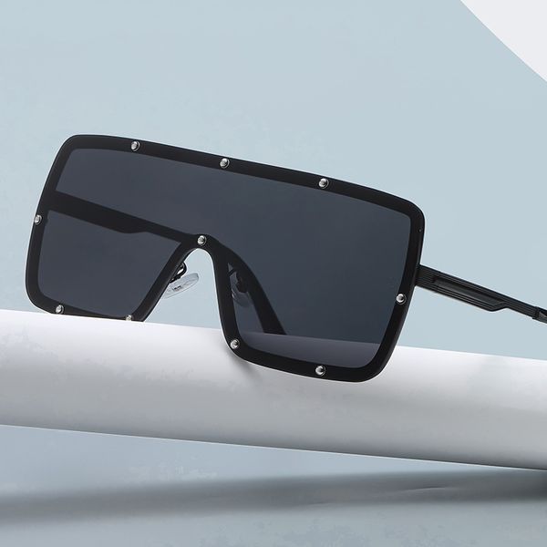 sunglasses 2021 street s conjoined lens fashion antique star frame glasses street burst, White;black
sunglasses 2021 street s conjoined lens fashion antique star frame glasses street burst, White;black