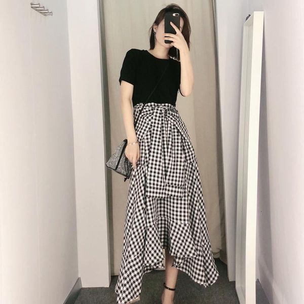 the new french dress of chess pieces female waist is thin and very fairy temperament niche wcpu, Black;gray
the new french dress of chess pieces female waist is thin and very fairy temperament niche wcpu, Black;gray