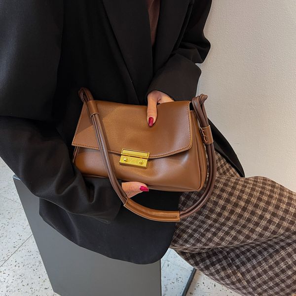 simple small bag women's 2021 autumn fashion versatile texture underarm solid square
simple small bag women's 2021 autumn fashion versatile texture underarm solid square