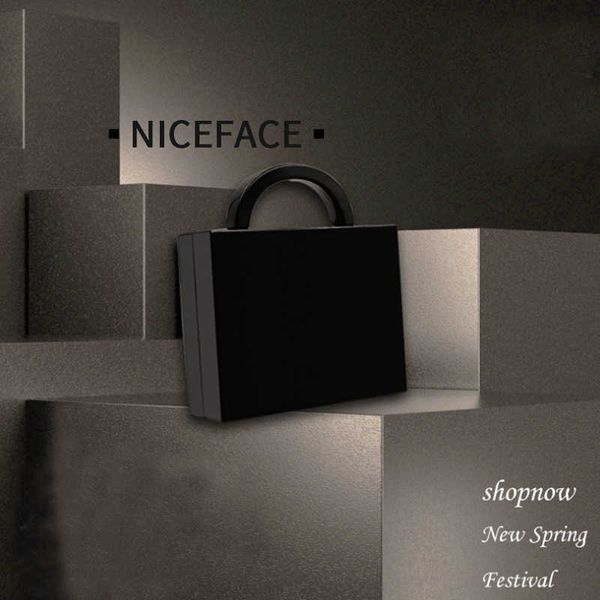 nice face 2021 fashion personalized black splicing dinner one shoulder msenger hand holding bag
nice face 2021 fashion personalized black splicing dinner one shoulder msenger hand holding bag