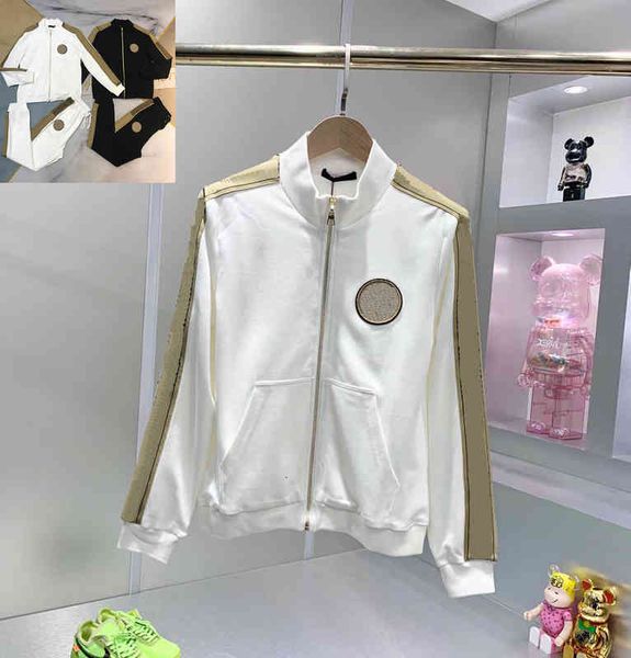 designer sportswear 21fw stylist men's tracksuits classic zipper cardigan hoodie + simple sports pants casual women's suit 2 high, Gray
designer sportswear 21fw stylist men's tracksuits classic zipper cardigan hoodie + simple sports pants casual women's suit 2 high, Gray