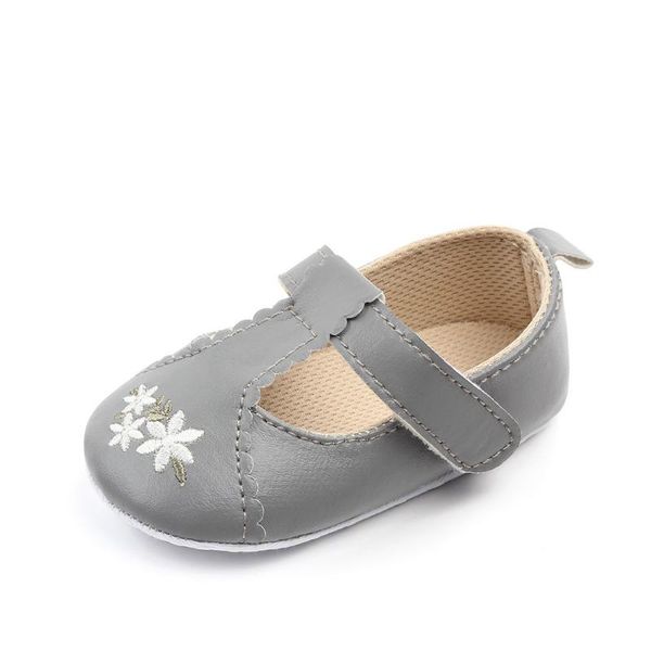 first walkers 2021 baby shoes 0-1 years old girls soft bottom pu embroidered princess toddler
first walkers 2021 baby shoes 0-1 years old girls soft bottom pu embroidered princess toddler