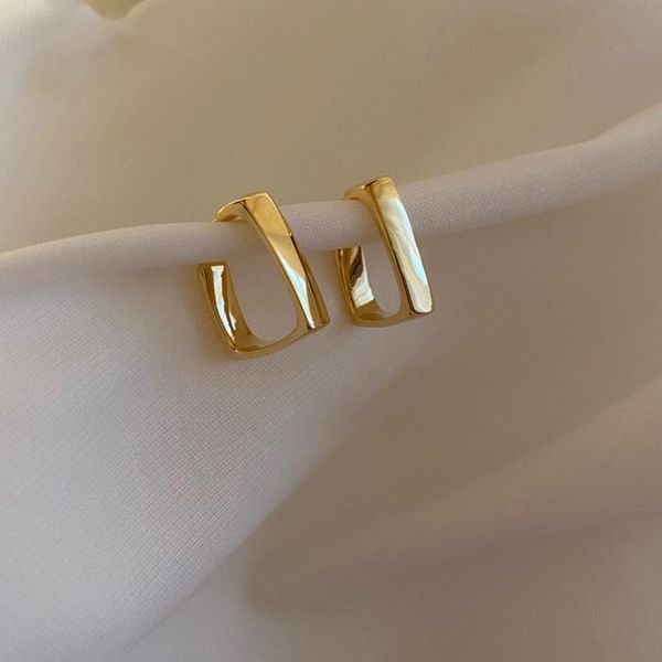 hoop & huggie gold color metal chunky earrings for women circle square shape geometric dangle drop 2021 trend fashionjewelry, Golden;silver
hoop & huggie gold color metal chunky earrings for women circle square shape geometric dangle drop 2021 trend fashionjewelry, Golden;silver