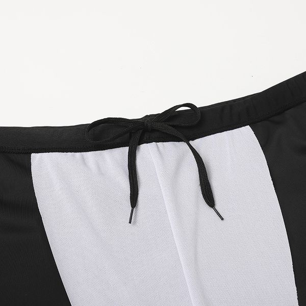 factory00sgironing 2021 golden dragon flat angle five point large swimming trunks men's swimsuit, White;black
factory00sgironing 2021 golden dragon flat angle five point large swimming trunks men's swimsuit, White;black