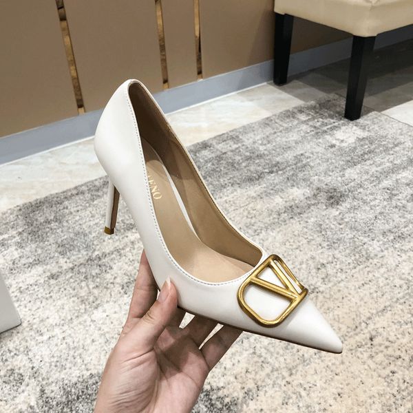 2020 autumn new pointed super high heel thin heel leather light mouth white single shoe metal v button sheepskin 8.5cm heel ysj, Black
2020 autumn new pointed super high heel thin heel leather light mouth white single shoe metal v button sheepskin 8.5cm heel ysj, Black