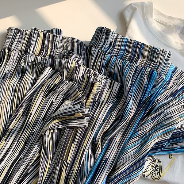 new 2021 spring women pleated straight elastic waist wide leg autumn winter stripe casual pants t7e6, Black;white
new 2021 spring women pleated straight elastic waist wide leg autumn winter stripe casual pants t7e6, Black;white