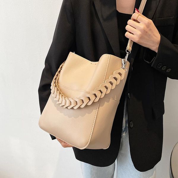 evening bags fashion 2-piece set bucket crossbody for women designer ring weaving strap women's shoulder bag big capacity handbags
evening bags fashion 2-piece set bucket crossbody for women designer ring weaving strap women's shoulder bag big capacity handbags