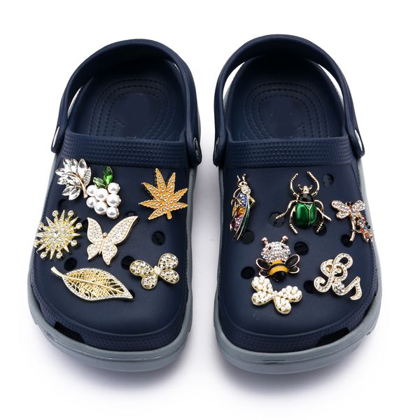 metal shoes charms unique shoe accessories decorations for designer clog sandal pieces charms, White;pink
metal shoes charms unique shoe accessories decorations for designer clog sandal pieces charms, White;pink