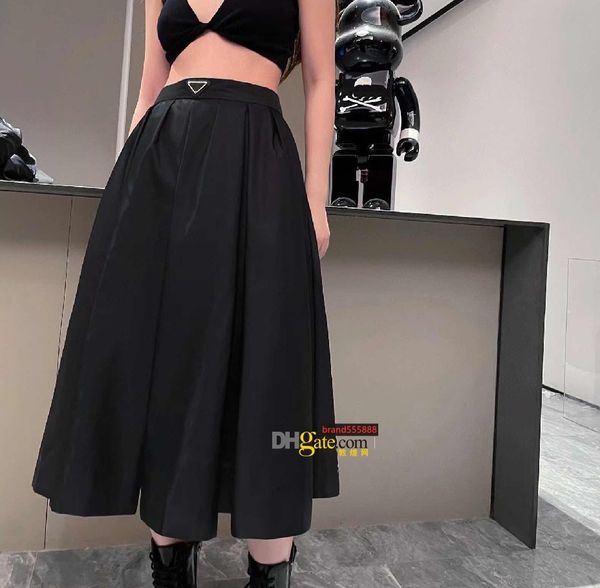 fashion women skirt trend matching nylon inverted triangle designer skirts lady dresses black color size s-l
fashion women skirt trend matching nylon inverted triangle designer skirts lady dresses black color size s-l