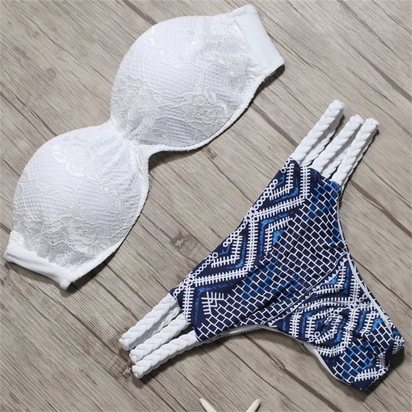 solid bikini new patchwork swimsuit women lace scallop edge bandeau bikini set swimwear female summer bathing suits 210305, White;black
solid bikini new patchwork swimsuit women lace scallop edge bandeau bikini set swimwear female summer bathing suits 210305, White;black