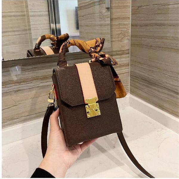 classic brown print little box bag luxury design women flip handbag ribbon decorated bags three dimensional rectangular wallet
classic brown print little box bag luxury design women flip handbag ribbon decorated bags three dimensional rectangular wallet