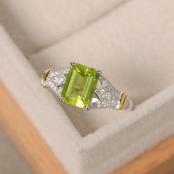 cluster rings temperament lady fashion personality olive emerald ring s925 sterling silver square simple give girlfriend gift, Golden;silver
cluster rings temperament lady fashion personality olive emerald ring s925 sterling silver square simple give girlfriend gift, Golden;silver