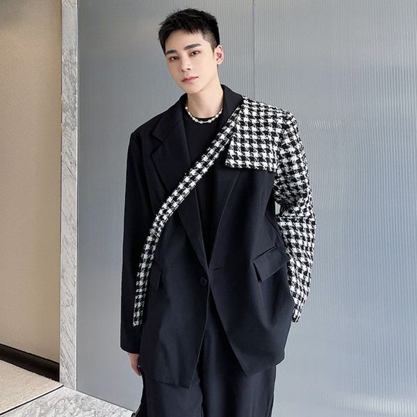 menswear niche design plaid spliced blazers male new notched single button suit jacket male tide autumn winter cloth 2021, White;black
menswear niche design plaid spliced blazers male new notched single button suit jacket male tide autumn winter cloth 2021, White;black