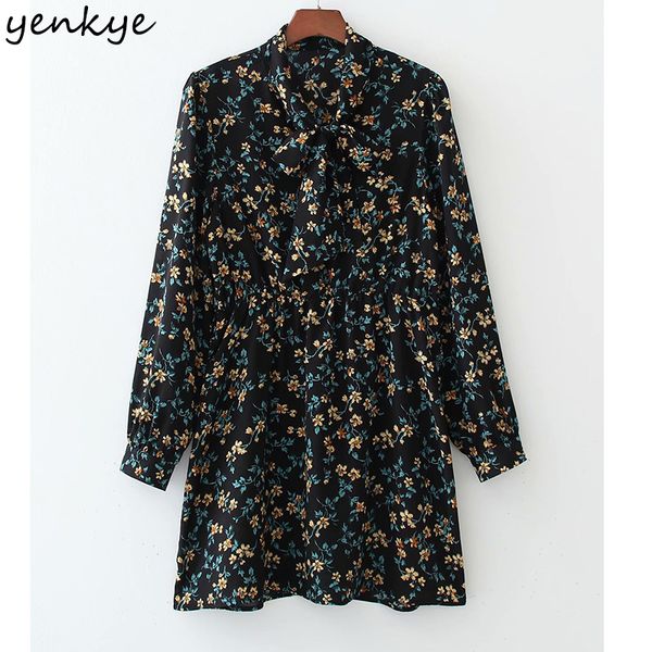 new summer 2021 women vintage floral print vestido mujer bow tie collar long sleeve a-line casual short robe yomd, Black;gray
new summer 2021 women vintage floral print vestido mujer bow tie collar long sleeve a-line casual short robe yomd, Black;gray
