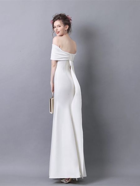 de 2021 robe soiree new off the shoulder satin evening with bow back banquet gowns party formal es abiye abendkleider qegk, Black;red
de 2021 robe soiree new off the shoulder satin evening with bow back banquet gowns party formal es abiye abendkleider qegk, Black;red