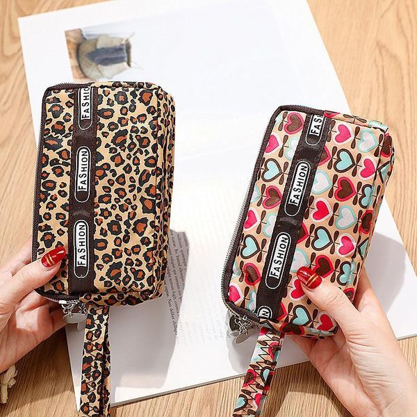 women wallets 3 zippers lady purses cards holder short coin purse wtistlet handbags money bag woman wallet notecase poucht, Red;black
women wallets 3 zippers lady purses cards holder short coin purse wtistlet handbags money bag woman wallet notecase poucht, Red;black