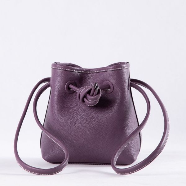 design hand bag xiaozhong bucket bond mini headcoat cowhide drawstring messenger women's bag, Red;black
design hand bag xiaozhong bucket bond mini headcoat cowhide drawstring messenger women's bag, Red;black
