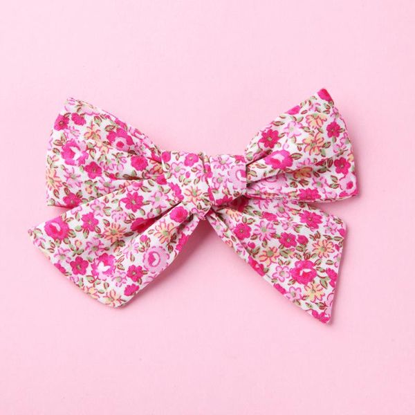 1pcs new girls floral prints hair clips school girl's bows cotton fabric hairpins kids children hair barrettes, Slivery;white
1pcs new girls floral prints hair clips school girl's bows cotton fabric hairpins kids children hair barrettes, Slivery;white