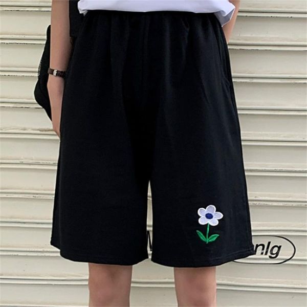 women's pants & capris loose casual sports floret embroidery five-point, Black;white
women's pants & capris loose casual sports floret embroidery five-point, Black;white