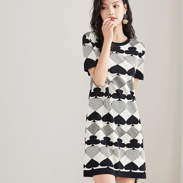 knitted dress women's thin summer relaxed foreign style age reducing casual ice silk straight tube skirt, Black;gray
knitted dress women's thin summer relaxed foreign style age reducing casual ice silk straight tube skirt, Black;gray