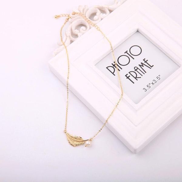 creative necklace female simple fashion leaves pearl pendant clavicle chain jewelry, Golden;silver
creative necklace female simple fashion leaves pearl pendant clavicle chain jewelry, Golden;silver