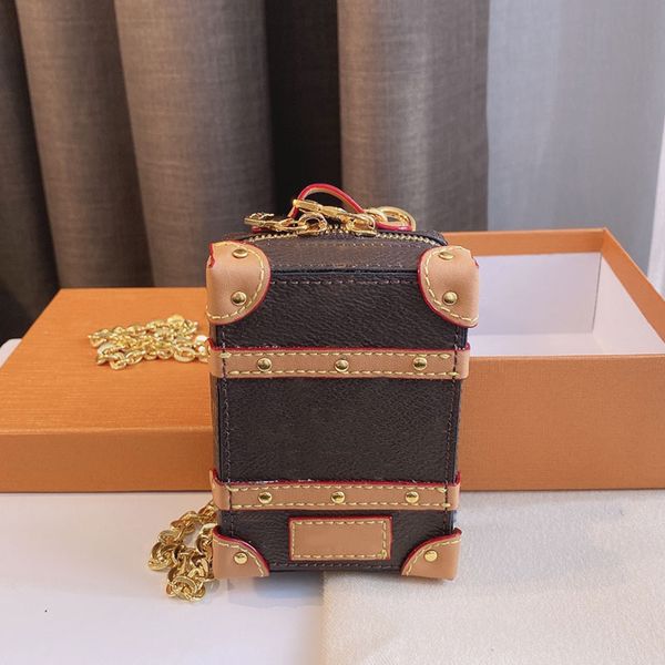 cool crossbody bags mini backpack style keychain bag coin purse soft trunk chain cross body bag old flower shoulder bags waist bag bumbag
cool crossbody bags mini backpack style keychain bag coin purse soft trunk chain cross body bag old flower shoulder bags waist bag bumbag