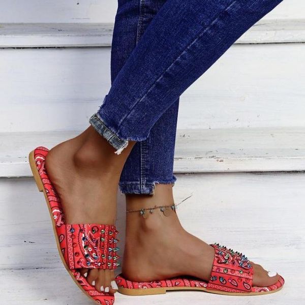 slippers ladies fashion 2021 women summer rivet flat rubber women's casual sandals female plus size footwear woman shoes, Black
slippers ladies fashion 2021 women summer rivet flat rubber women's casual sandals female plus size footwear woman shoes, Black
