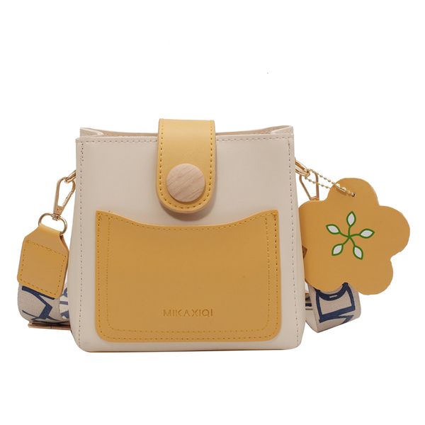 Five-color 2021 original high-quality luxury belt bag designer fashion flower lady leather bucket bags multi-function letter large-capacity messenger handbag, Do not shoot the supplementary freight l
Five-color 2021 original high-quality luxury belt bag designer fashion flower lady leather bucket bags multi-function letter large-capacity messenger handbag, Do not shoot the supplementary freight l